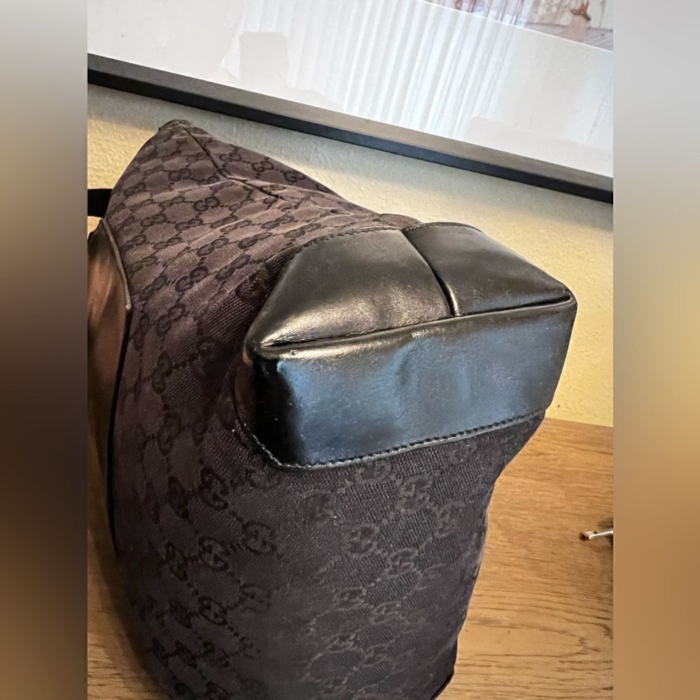 Authentic Gucci nylon calfskin monogram tall tote in black. - Picture 6 of 14
